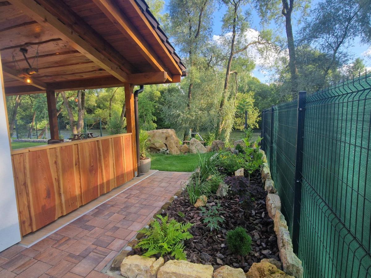 Villa Garden Bešeňová Kültér fotó