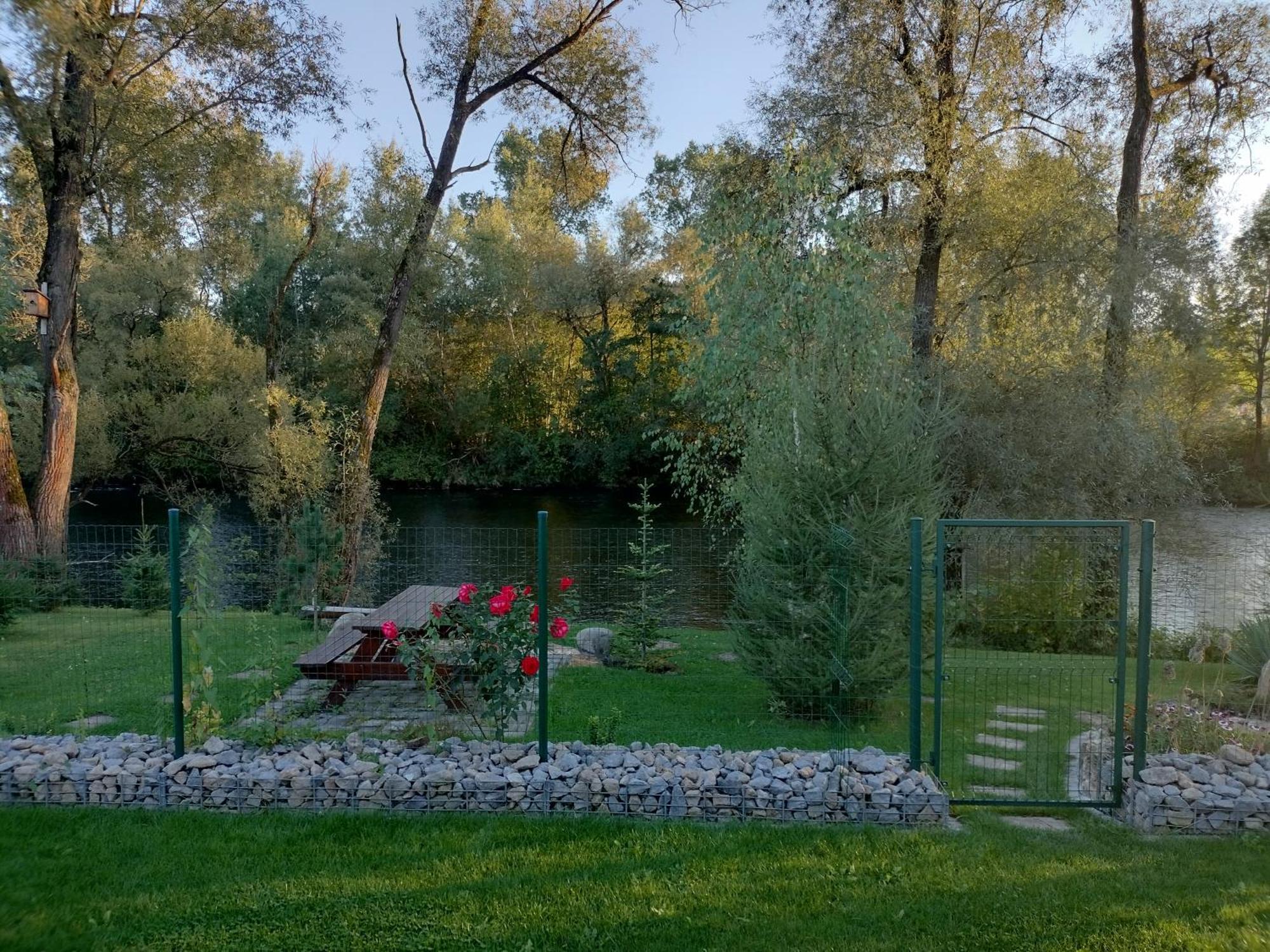 Villa Garden Bešeňová Kültér fotó